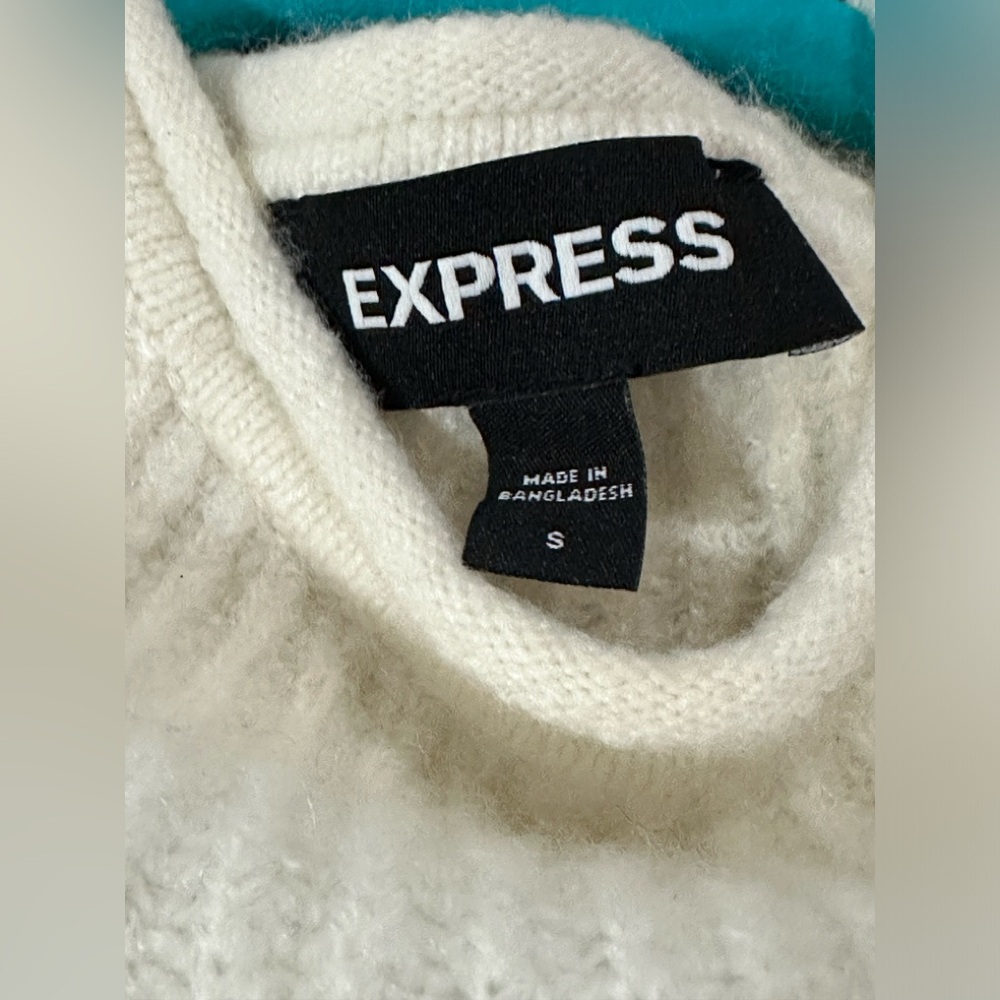 Express Knits Sweater - Picture 3 of 7